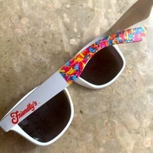 Friendly’s Ladies Unisex Sunglasses. NEW
